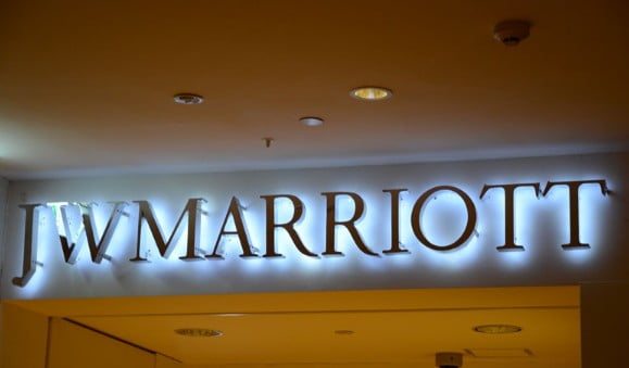 letter 3d backlit untuk hotel