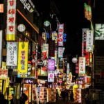 Neon box merupakan salah satu media promosi yang efektif untuk menarik perhatian pelanggan dan meningkatkan brand awareness. Namun, banyak pebisnis yang tidak memaksimalkan potensinya karena melakukan kesalahan penggunaan neon box dalam prakteknya.