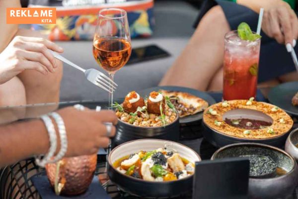 Membangun website untuk bisnis restoran di Bali adalah investasi yang penting dan bermanfaat.