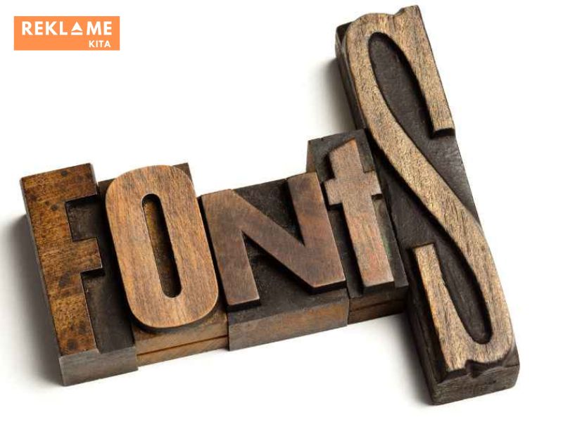 Mereka membawa pesan, karakter, dan identitas yang dapat memengaruhi bagaimana orang melihat dan mengingat merek Anda. Dalam artikel ini, kita akan menjelajahi strategi memilih font yang efektif untuk membuat logo bisnis Anda menjadi memorable.