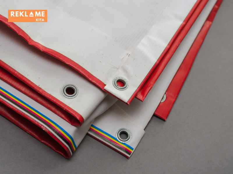 Lalu bagaimana cara untuk menghilangkan kerutan pada banner vinyl? Kita akan membagikan tipsnya, berikut cara menyimpannya dengan benar agar terhindar dari kerutan, lipatan, dan garis lipat.