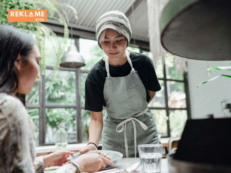 Mengapa strategi AIDA begitu penting dalam dunia marketing? Jawabannya sederhana: pendekatan ini menawarkan struktur yang jelas. Tanpa kerangka seperti AIDA, pesan marketing sering kali berakhir tanpa arah dan gagal mencapai audiens.