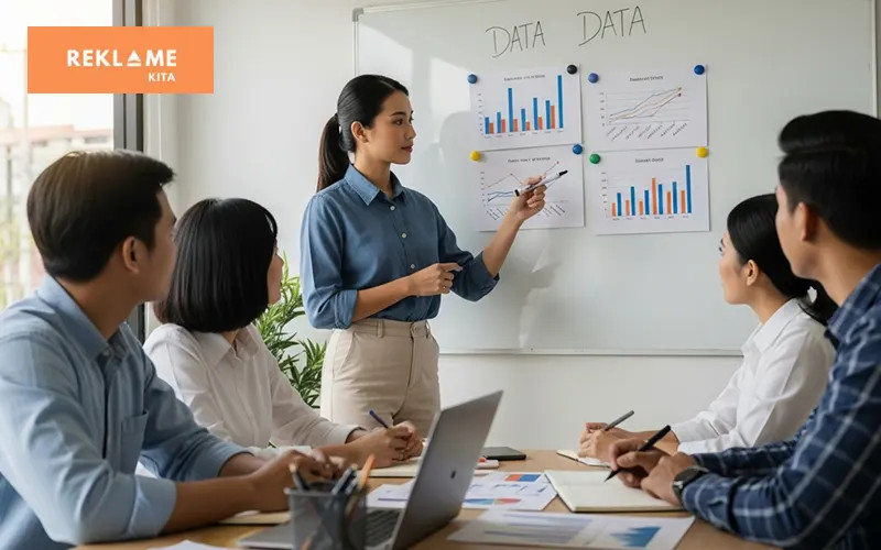 Di era digital, owner UMKM wajib punya skill data analytics agar keputusan bisnis lebih tepat, efisien, dan mampu bersaing.