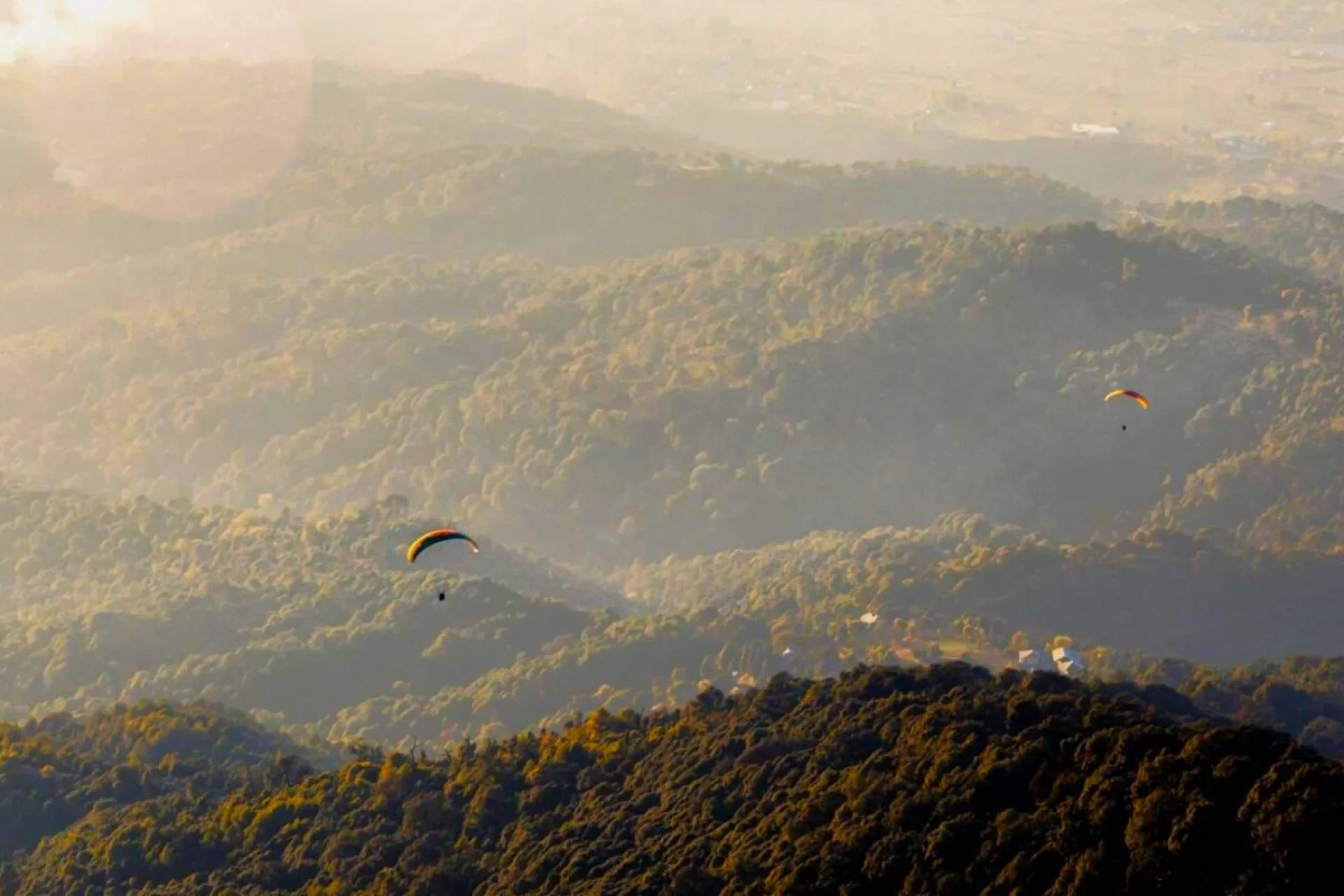 Bir Billing Paragliding Tour trip photo 2