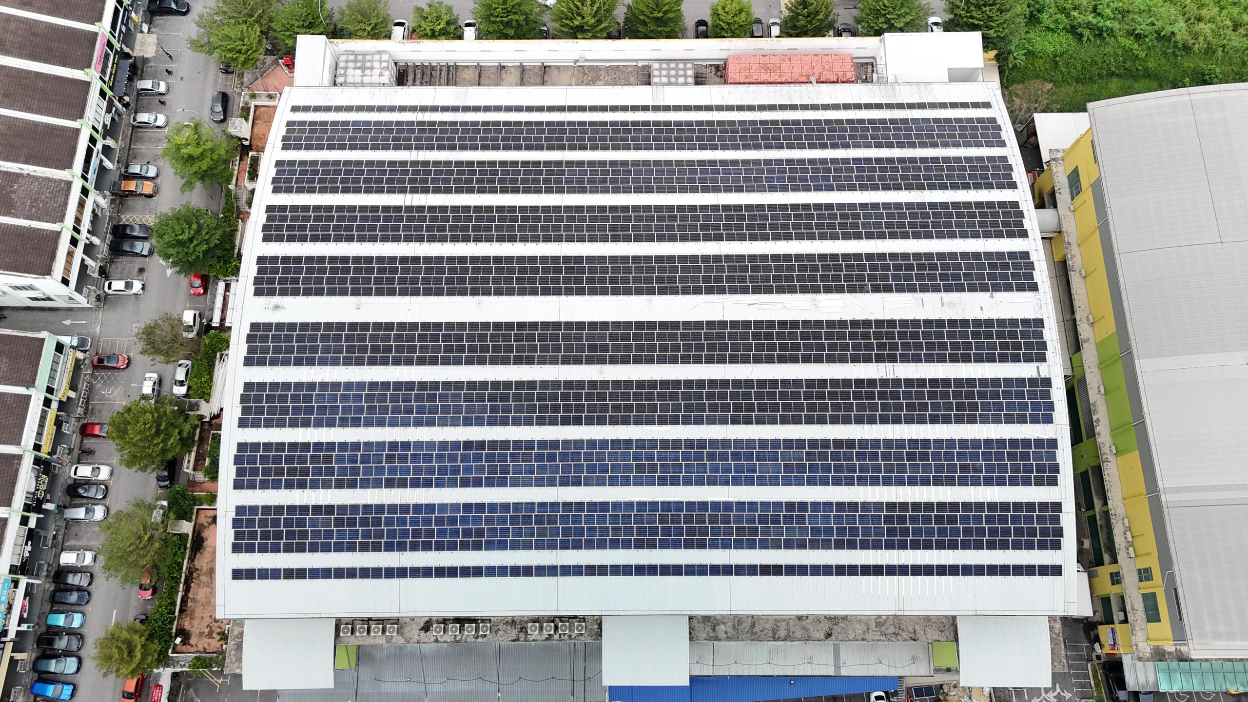 CS Pasaraya rooftop solar installation at Alam Damai Cheras by Inhome Solar