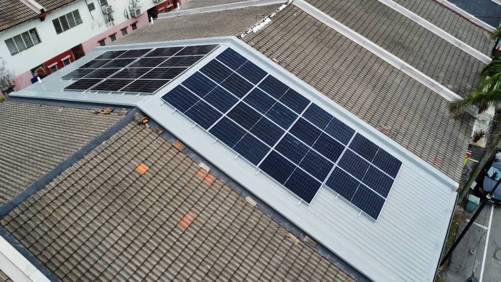 Commercial rooftop solar installation at V Best Auto, Petaling Jaya, by Inhome Solar