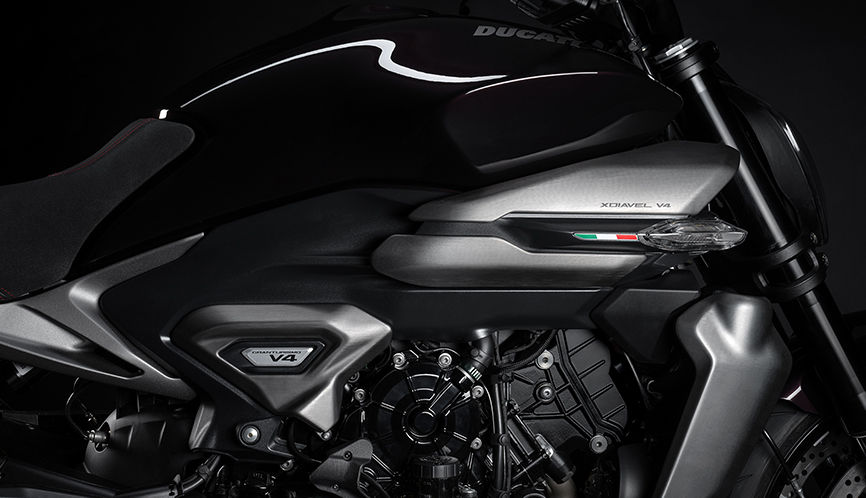 Ducati X Diavel V4 Standard Rear Right Profile