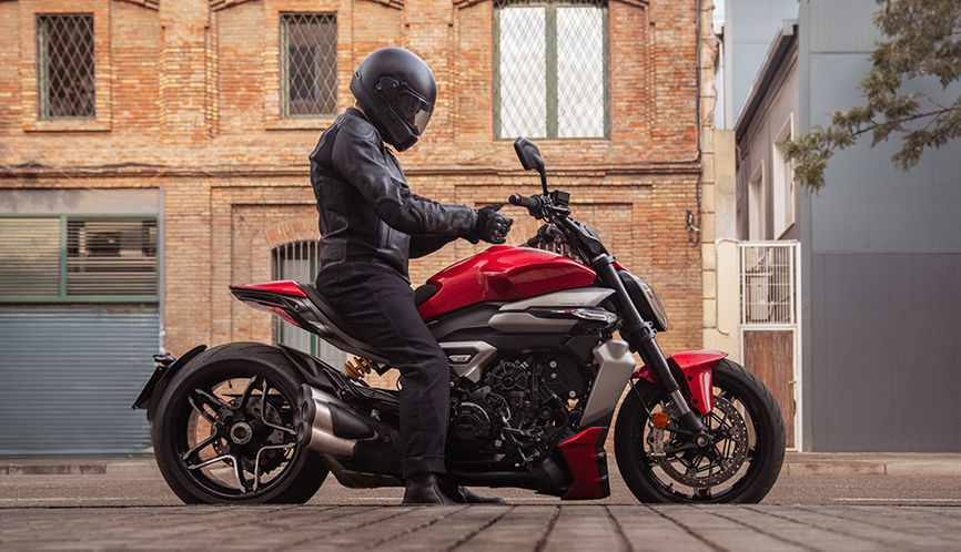 Ducati X Diavel V4 Standard Fuel Tank / Badging