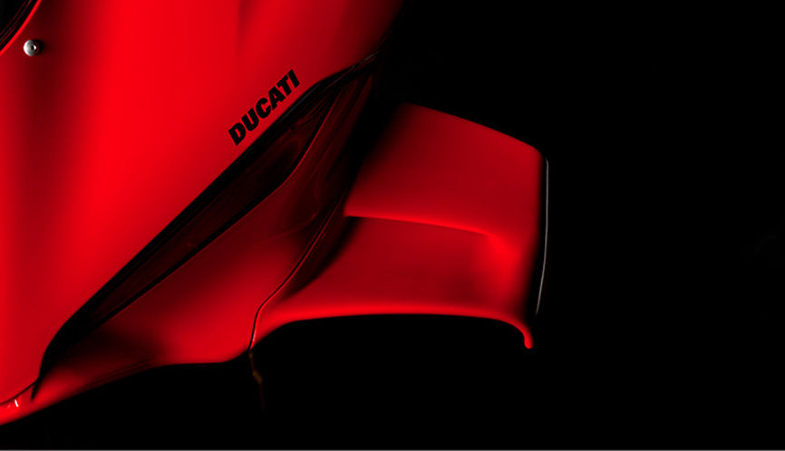 Ducati Panigale V4 Standard Instrument Cluster & Handlebar