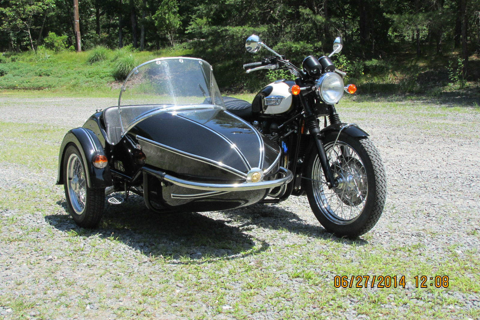 2009 Triumph Bonneville T100 with Watsonian sidecar for sale