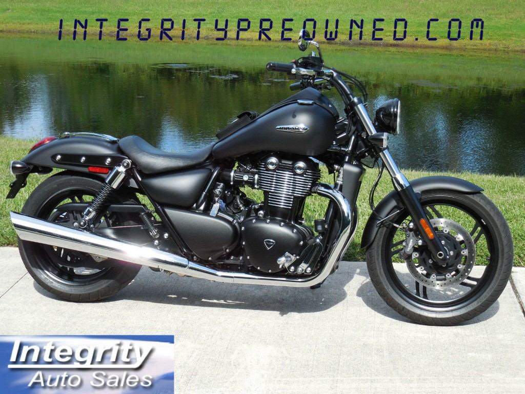 2013 triumph thunderbird storm