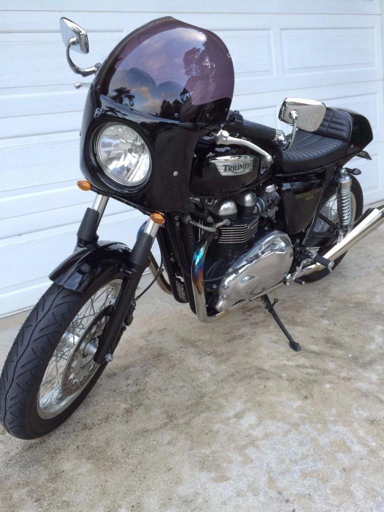 2011 Triumph Thruxton 900