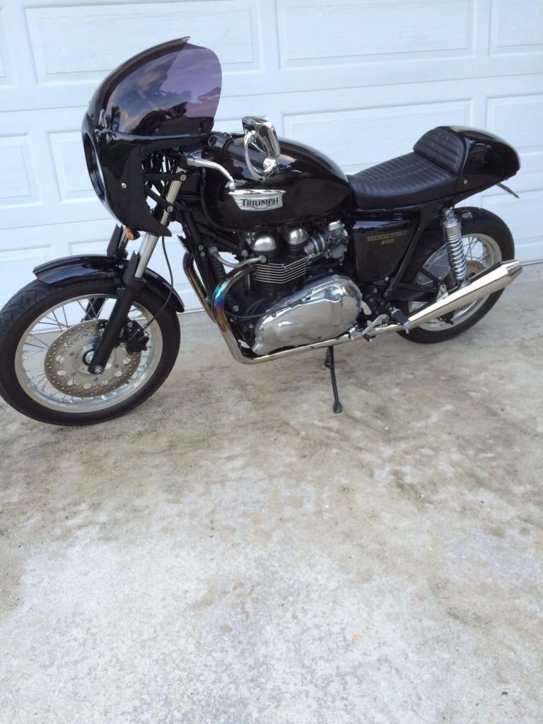 2011 Triumph Thruxton 900