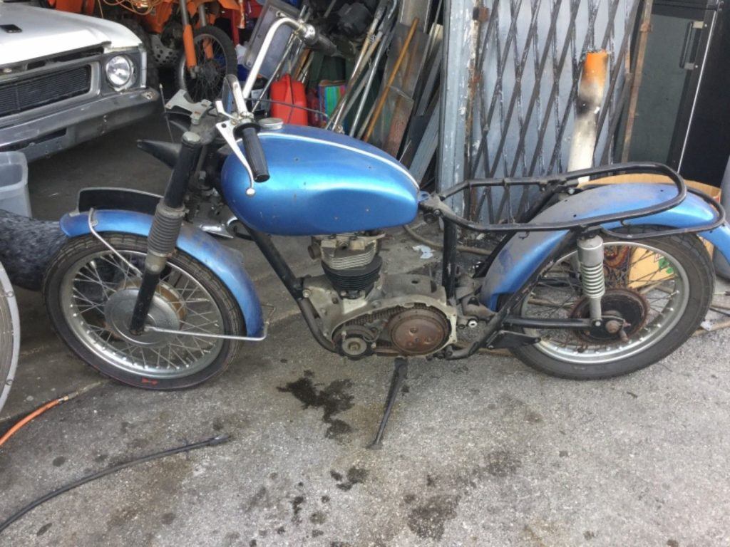 Super Rare 1964 Triumph Tiger TR6SC Matching numbers barn find