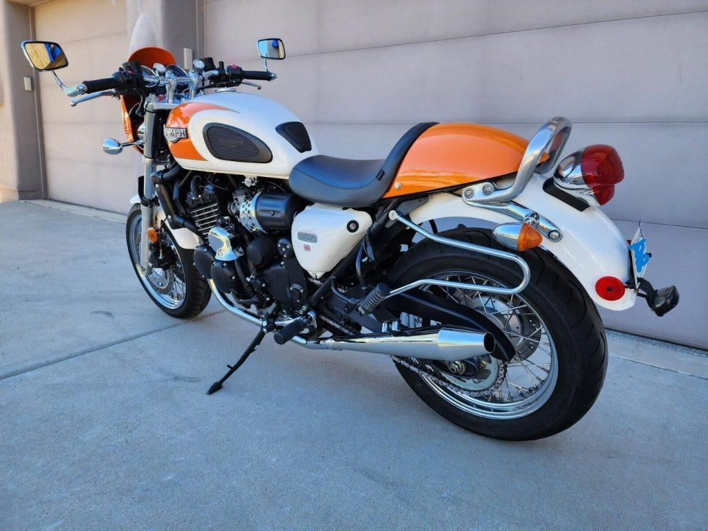 2000 Triumph Thunderbird