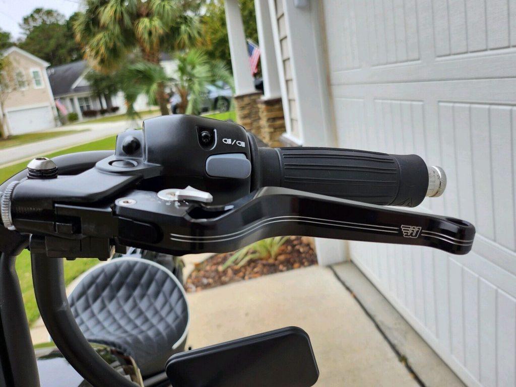 2022 Triumph Speedmaster Cruiser White