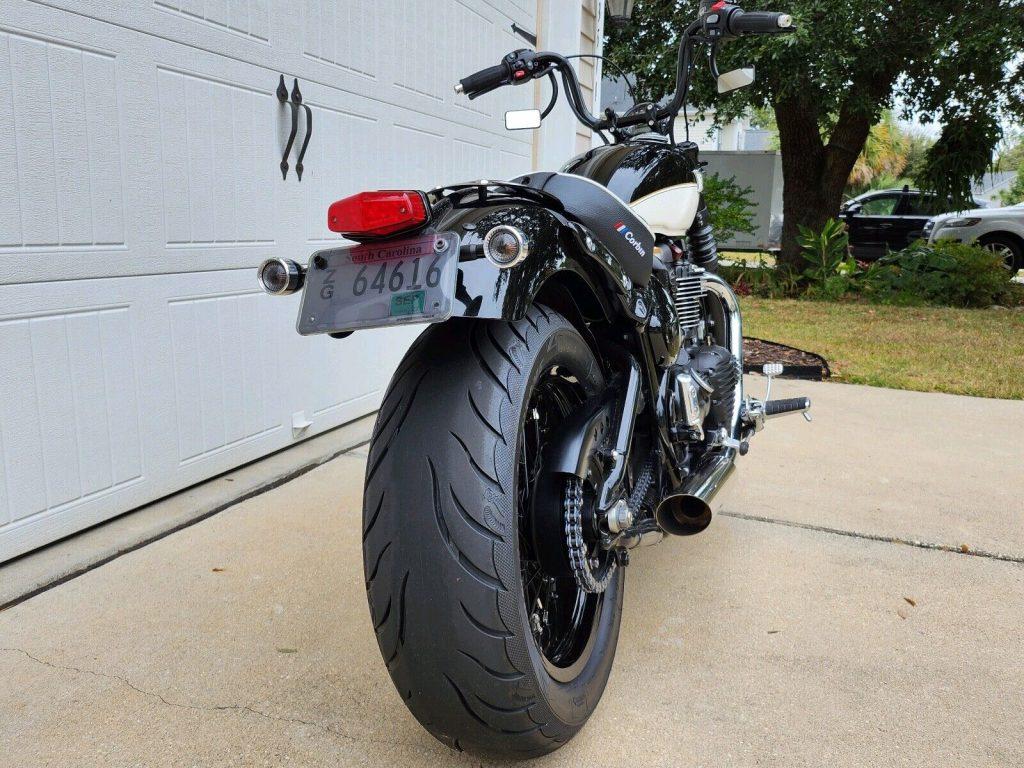 2022 Triumph Speedmaster Cruiser White