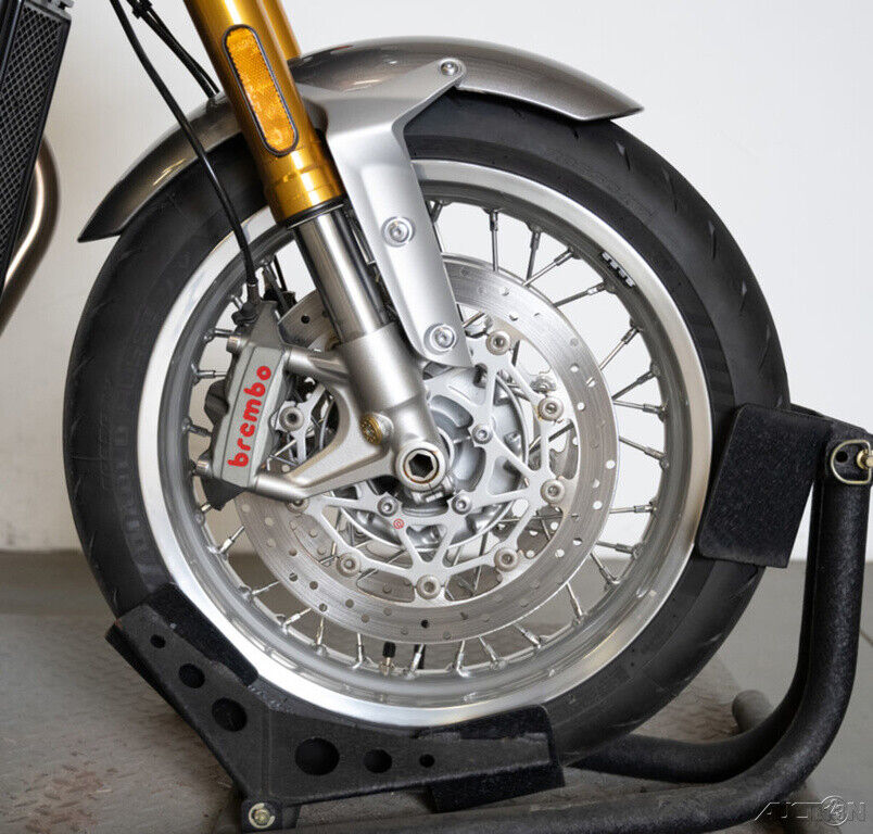 2018 Triumph Thruxton 1200 R Silver Ice