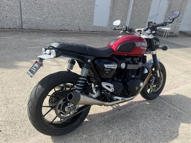 2022 Triumph Speed Twin Red Hopper