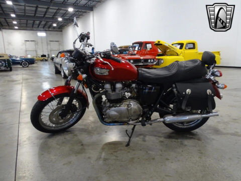 Red 2003 Triumph Bonneville 790cc Manual for sale