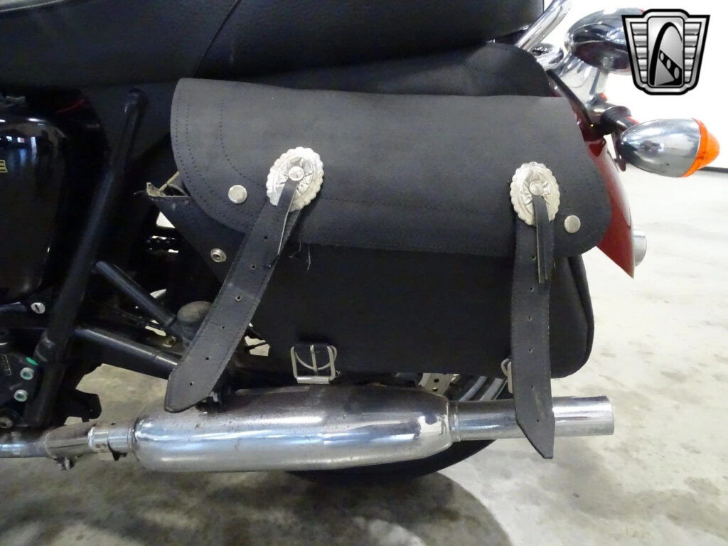 Red 2003 Triumph Bonneville 790cc Manual