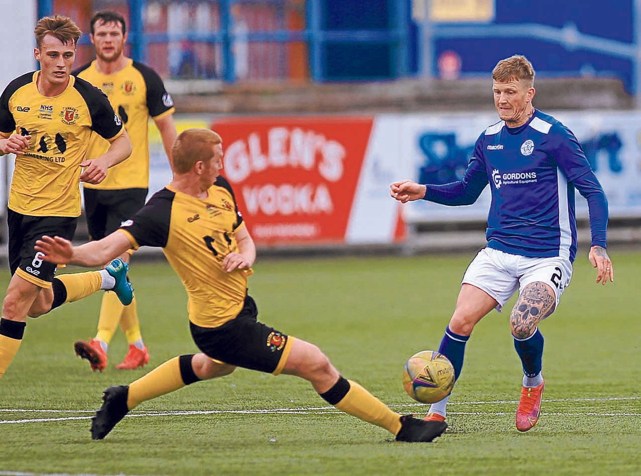 Annan complete Gibson signing