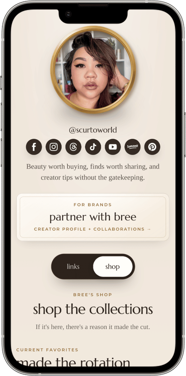 Scurtoworld creator site in a phone mockup