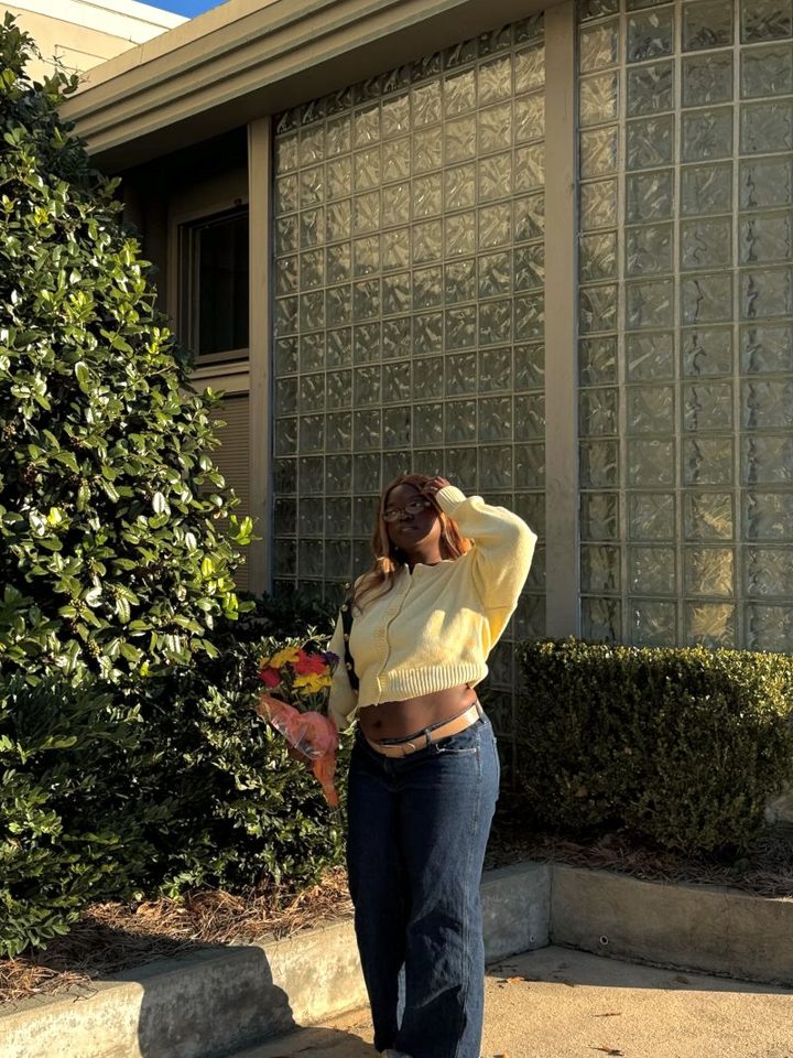 Casual outdoor fashion look