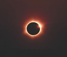 Éclipse solaire du mercredi 12 août : protégez vos yeux ! 🌞