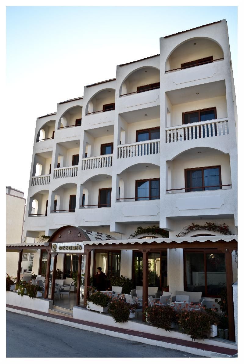 Oceanis 3* - 5