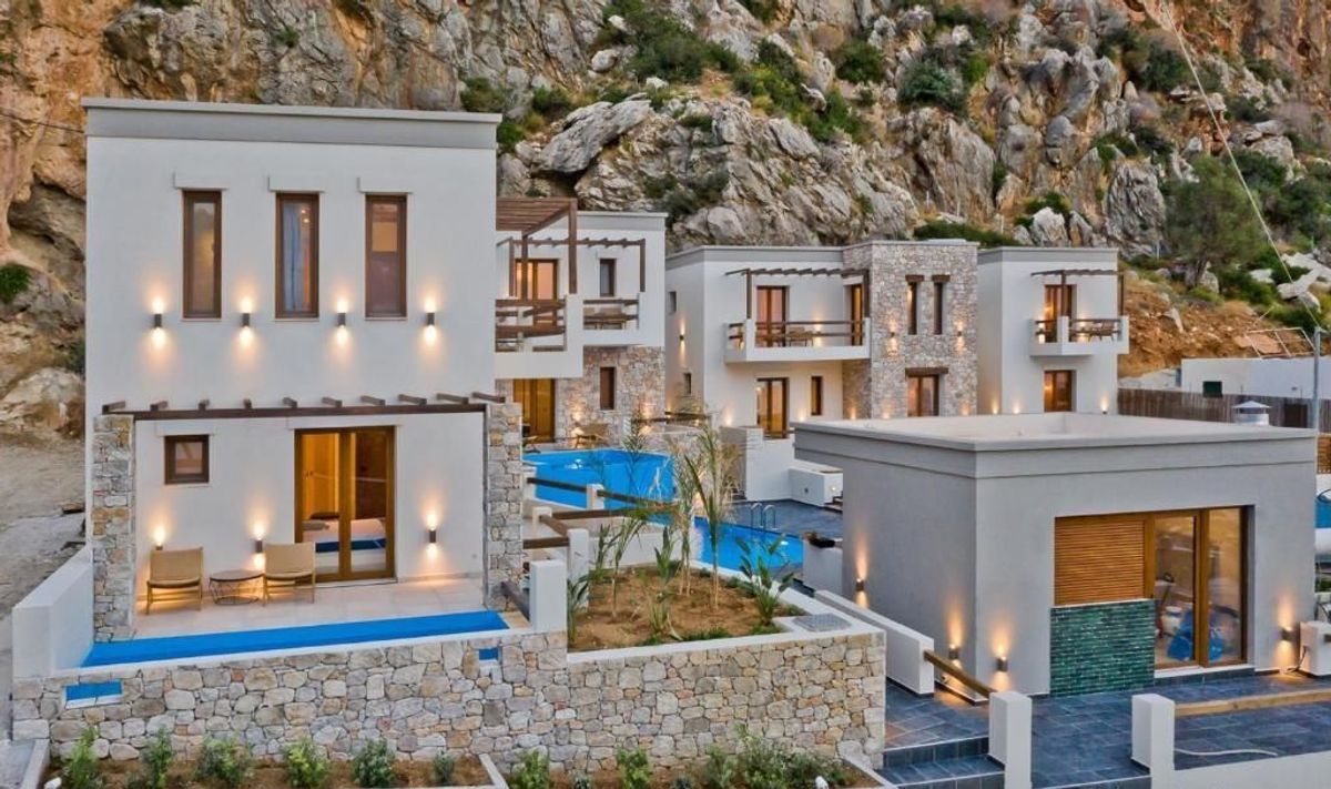 Ypsilos Beach Suites 3*