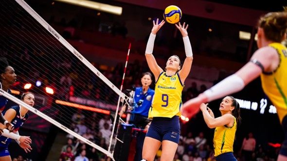 roberta of brazil volleyball team