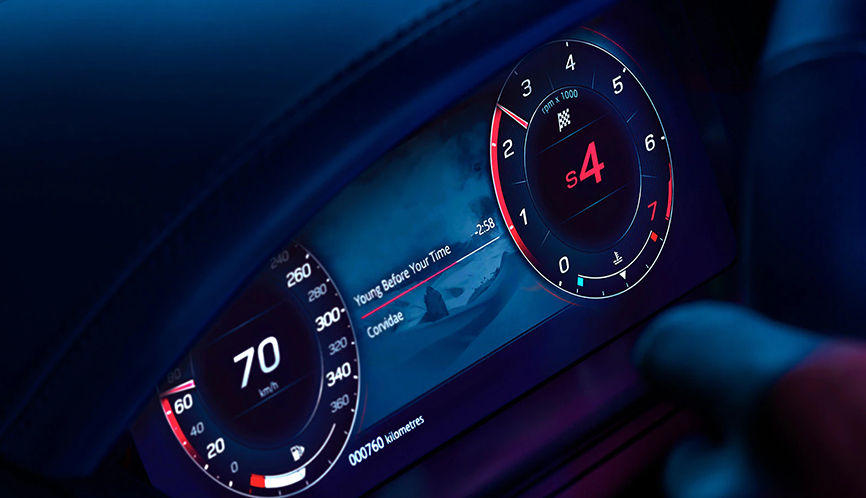 F-TYPE R-Dynamic 