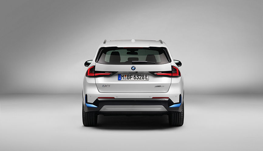 iX1 LWB