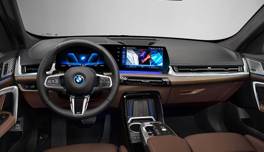 iX1 LWB