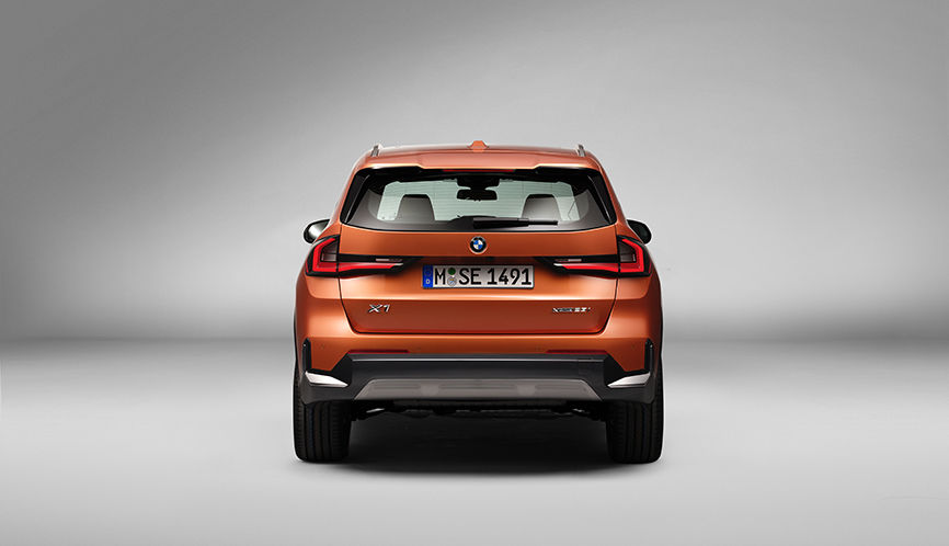 iX1 LWB