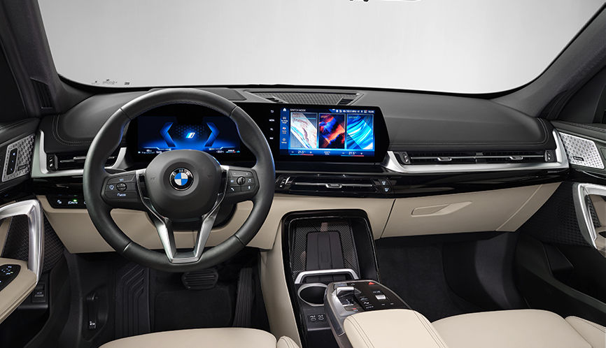 iX1 LWB