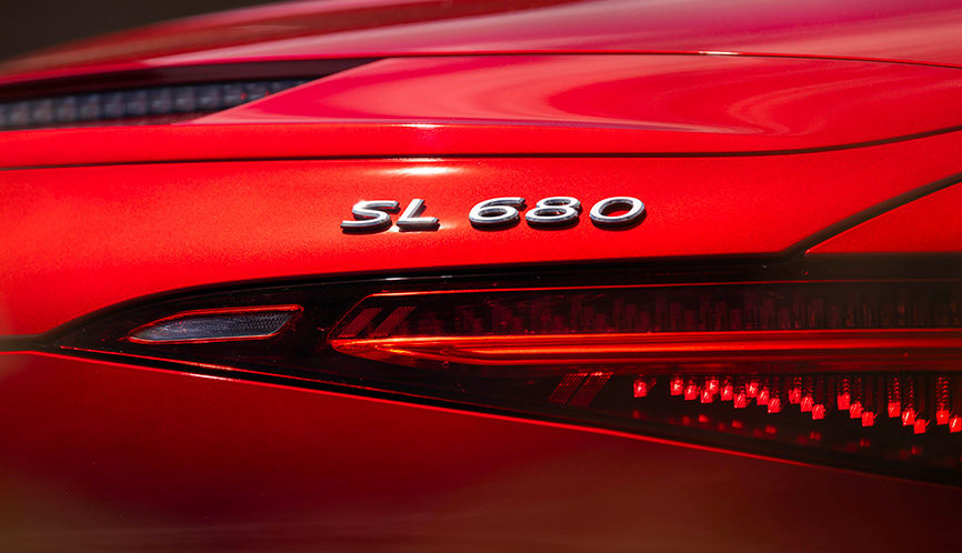 Maybach SL 680
