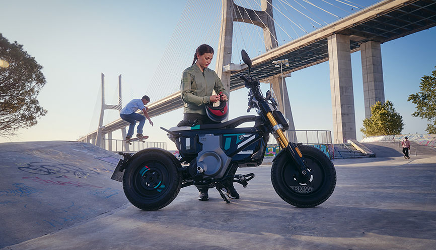 BMW CE 02