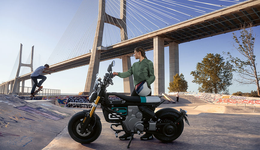 BMW CE 02