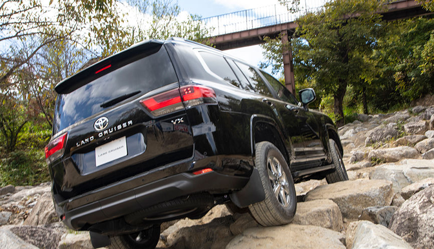2025 Toyota Land Cruiser 300