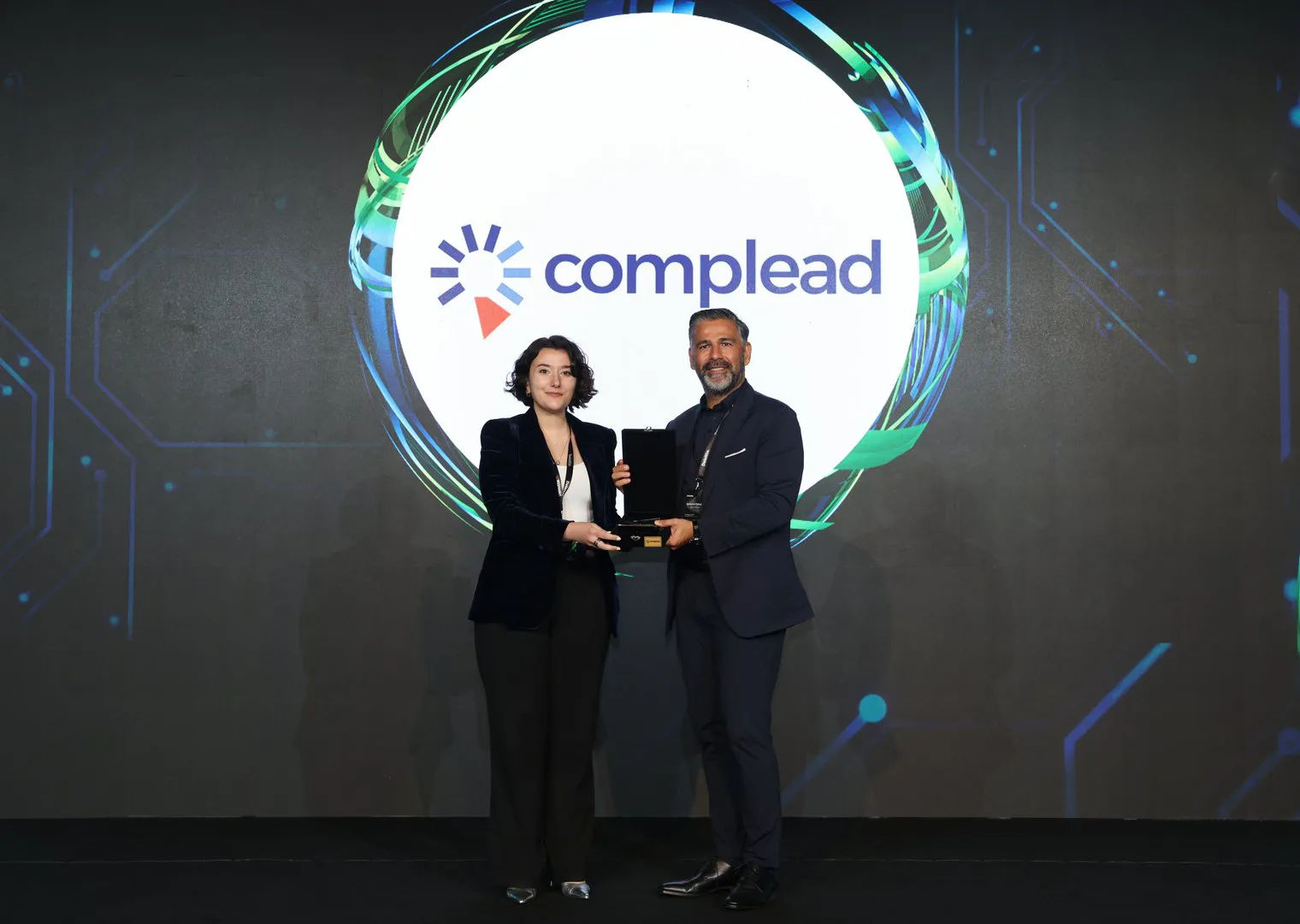 complead receiving its Deloitte Technology Fast 50 T&uuml;rkiye 2026 award on stage