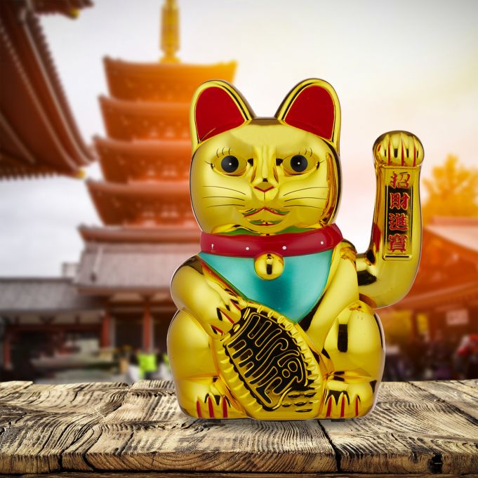Patung Kucing Keberuntungan