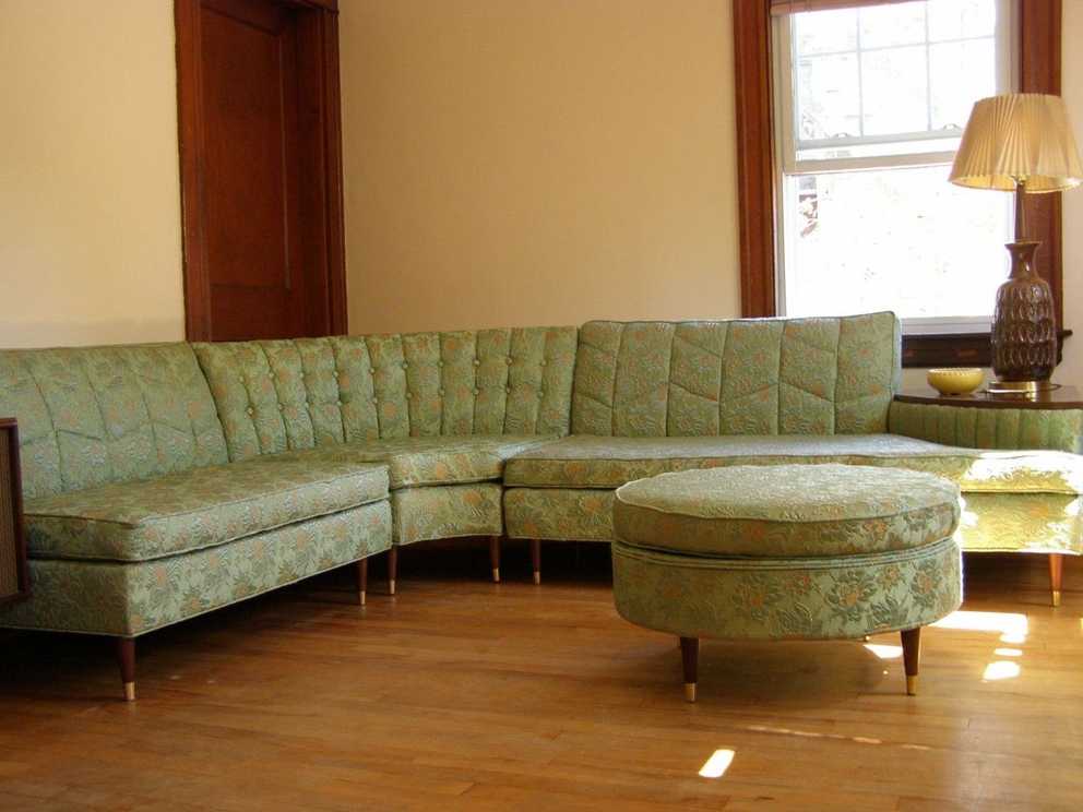 Featured Image of Vintage Sectional Sofas