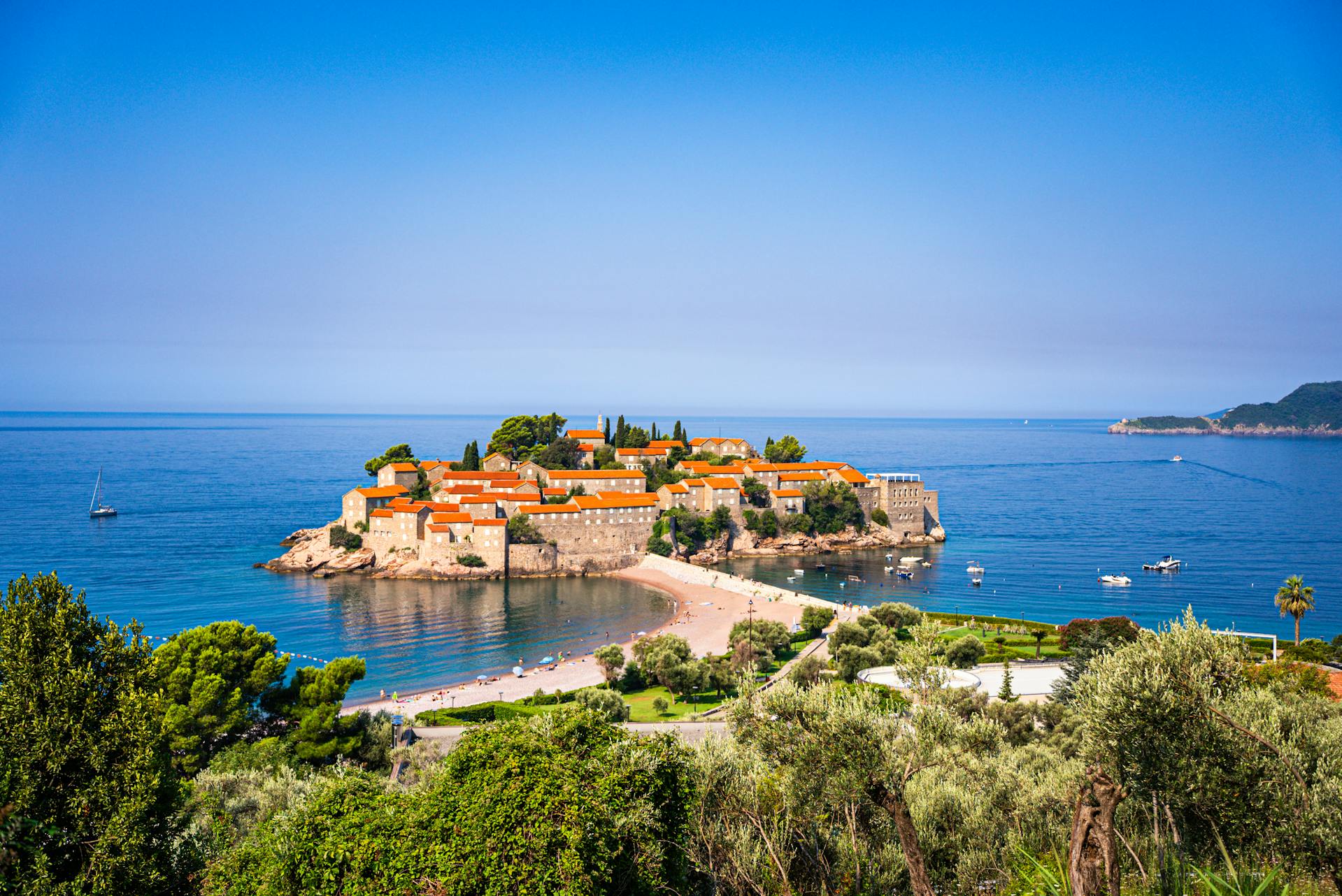 Driver Car - Rent a Car - Sveti Stefan Montenegro