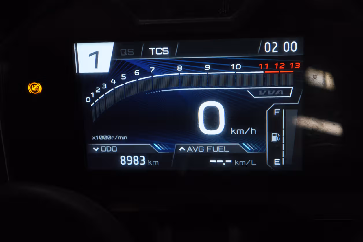 Yamaha R15M STD