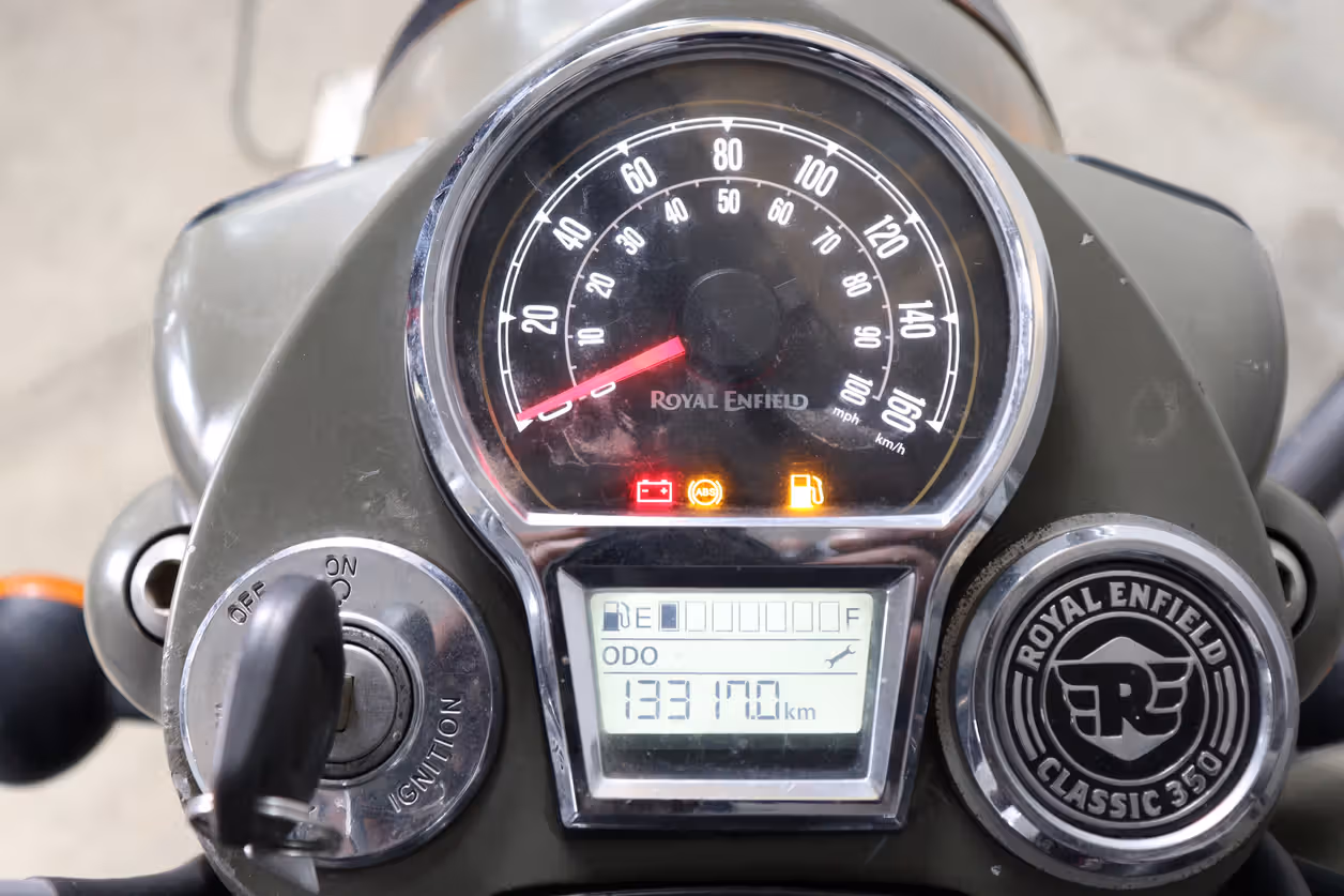 Royal Enfield Classic 350 Signals Edition