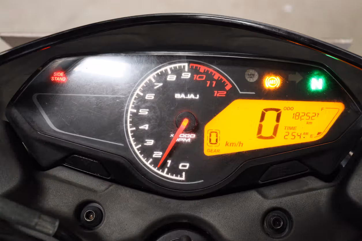 Bajaj Pulsar P150 Single Disc