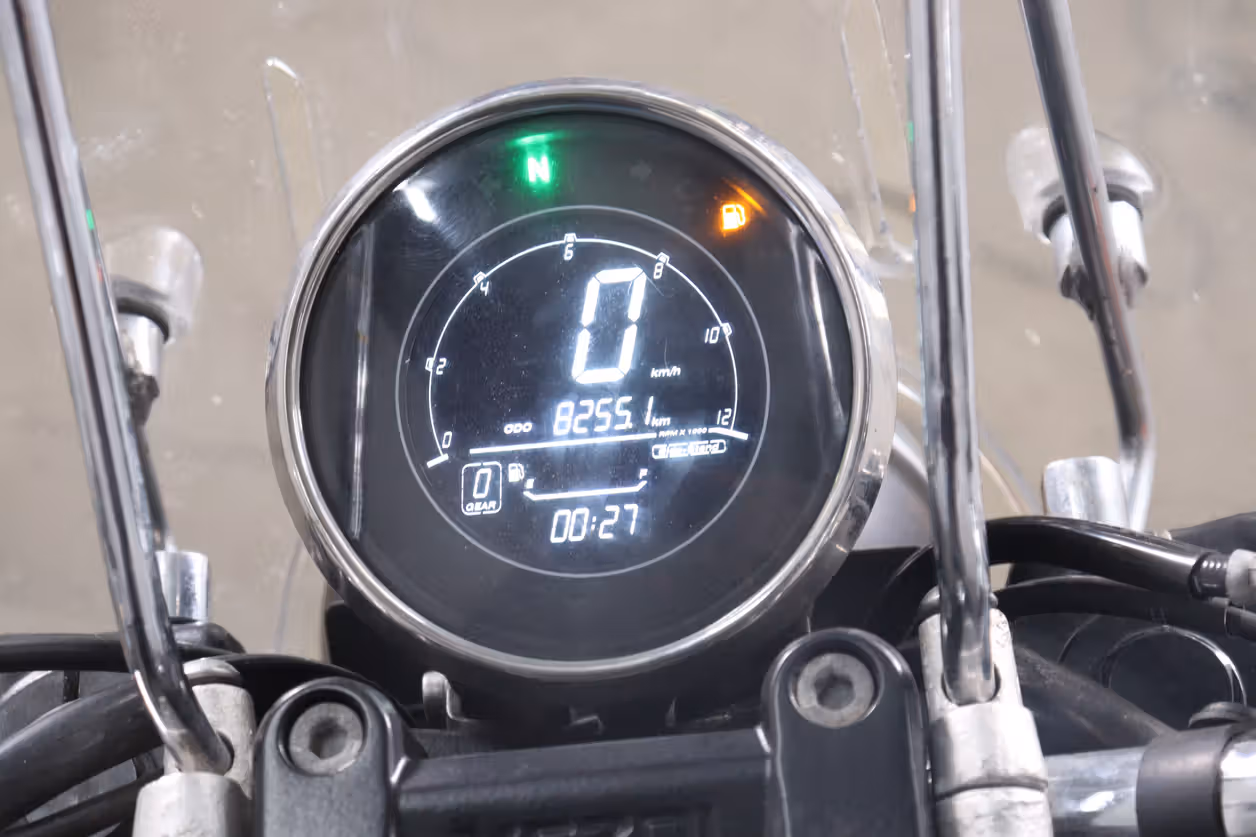 Yezdi Roadster Dark Steel Blue