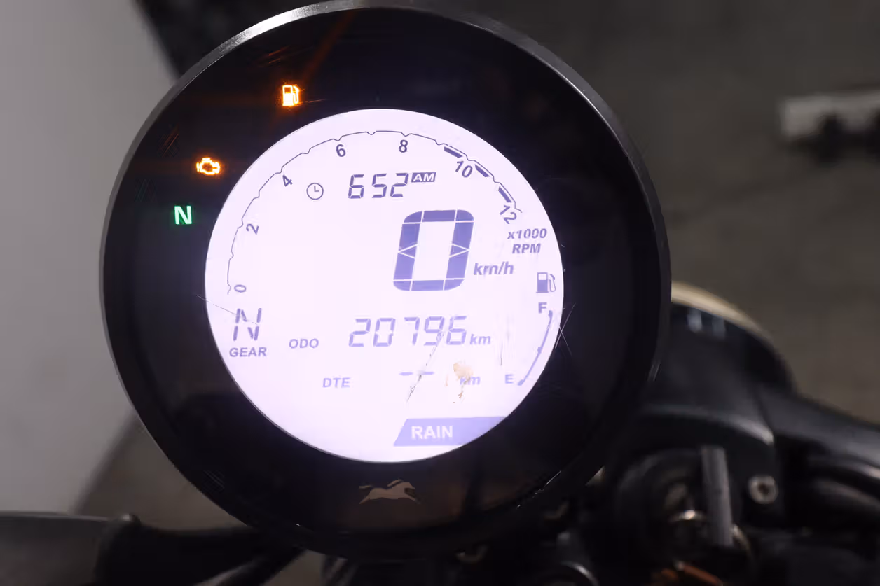 TVS Ronin Base Lightning Black